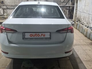 2021 Skoda Octavia IV (A8), белый, 1690000 рублей, вид 4