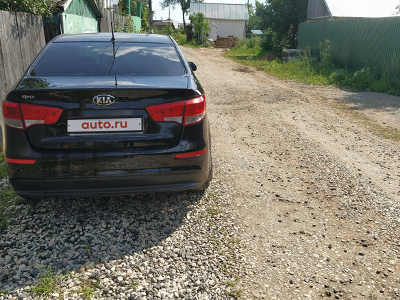 2015 Kia Rio III Рестайлинг, чёрный - вид 2