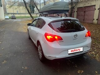 2014 Opel Astra J Рестайлинг, белый, 900000 рублей, вид 4