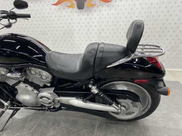 2004 Harley-Davidson V-Rod, чёрный, 620000 рублей - вид 8