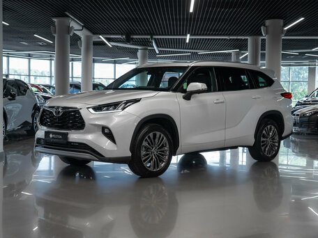 Toyota Highlander IV (XU70)
