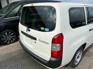 2019 Toyota Probox I Рестайлинг, белый, 1320000 рублей, вид 5