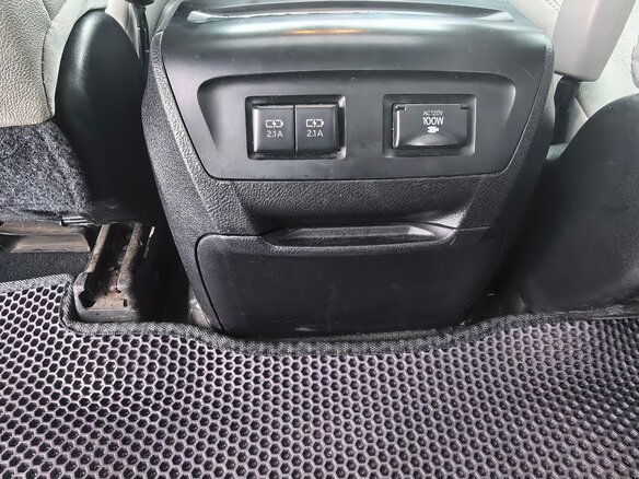 2019 Toyota Sienna III Рестайлинг 2, серый, 3695000 рублей - вид 16