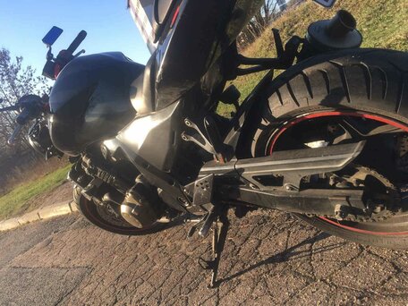 2004 Kawasaki Z 750, чёрный, 220753 рублей, вид 2