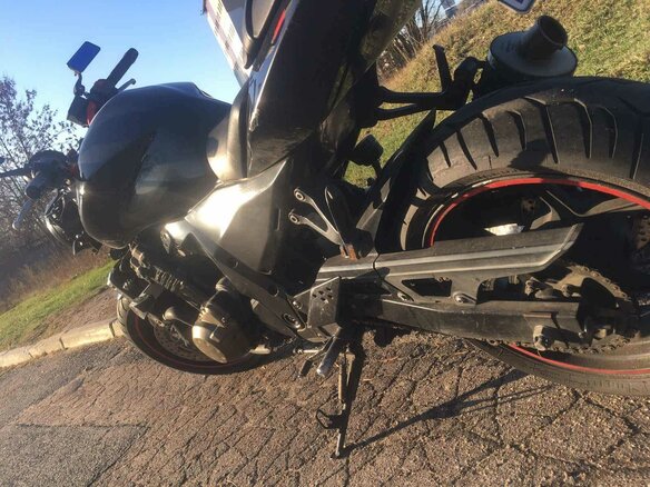 2004 Kawasaki Z 750, чёрный, 217406 рублей - вид 1