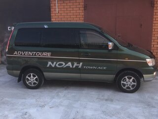 1997 Toyota Town Ace Noah III, зелёный, 897000 рублей, вид 1