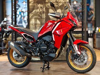 2026 Moto Morini X-CAPE, красный, 929000 рублей, вид 1