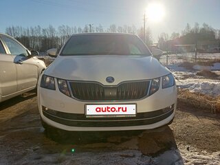 2018 Skoda Octavia III (A7) Рестайлинг, белый, 1960000 рублей, вид 2