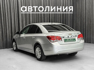2013 Chevrolet Cruze I Рестайлинг, серебристый, 795000 рублей, вид 5