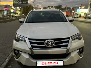 2018 Toyota Fortuner II, белый, 4000000 рублей, вид 5