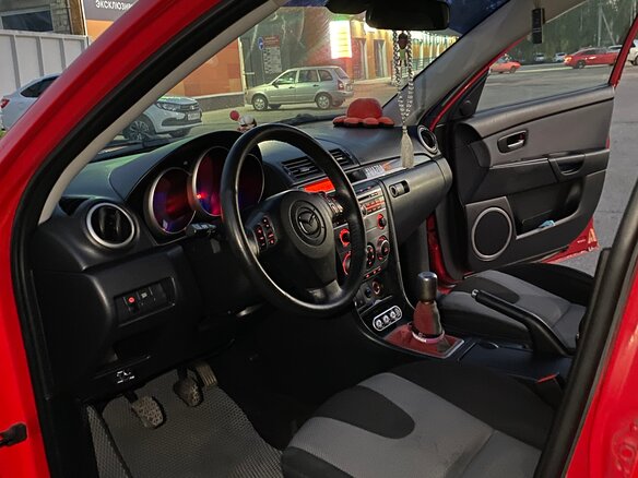 2007 Mazda 3 I (BK) Рестайлинг, красный, 720000 рублей - вид 12