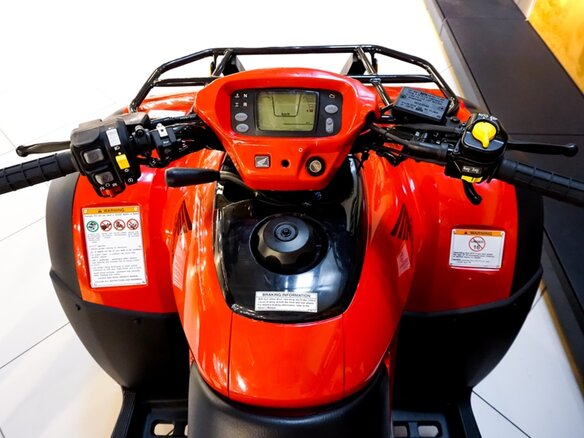2019 Honda TRX 680 (Rincon), красный - вид 4