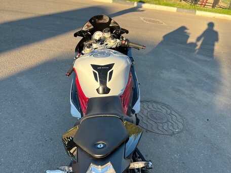 2017 BMW S 1000 RR, красный, 1550000 рублей, вид 5