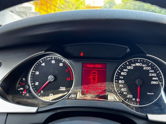 2010 Audi A4 IV (B8), синий, 995000 рублей - вид 13