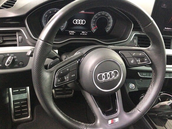 2020 Audi A4 40 TFSI V (B9) Рестайлинг, белый, 2830000 рублей - вид 22