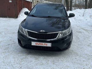 2014 Kia Rio III, чёрный, 830000 рублей, вид 1