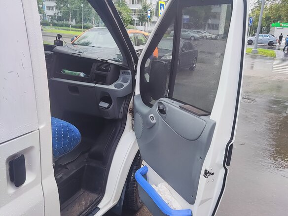 2010 Ford Transit, белый, 990000 рублей - вид 15