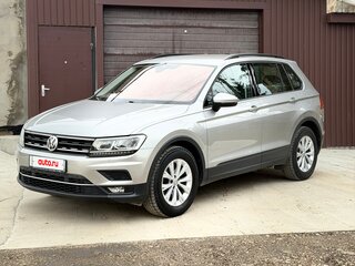 2019 Volkswagen Tiguan II, серый, 2000000 рублей, вид 4