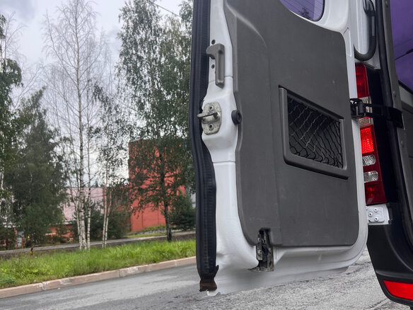 2009 Mercedes-Benz Sprinter, белый, 2600000 рублей - вид 15