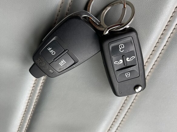 2019 Volkswagen Multivan T6, чёрный, 5800000 рублей - вид 22