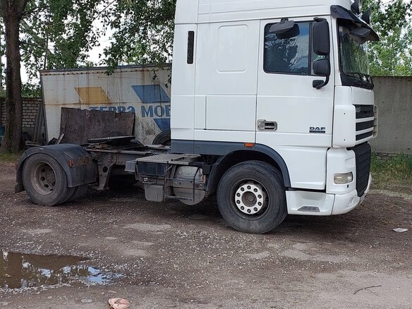 2009 DAF XF 105, белый, 2350000 рублей - вид 3