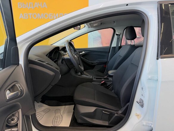 2018 Ford Focus III Рестайлинг, белый, 1239000 рублей - вид 6