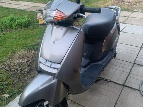 1999 Honda Lead 50, серебристый, 70000 рублей, вид 1