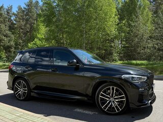 2019 BMW X5 40i IV (G05/G18), чёрный, 5400000 рублей, вид 3