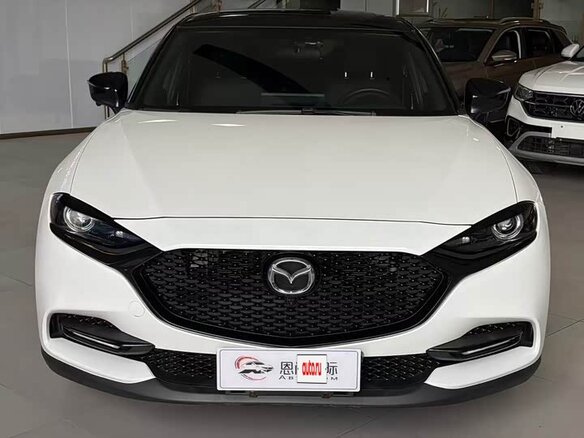 2022 Mazda CX-4 I Рестайлинг, белый, 2347000 рублей - вид 1