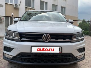 2017 Volkswagen Tiguan II, белый, 1990000 рублей, вид 3