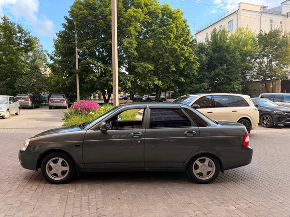2010 Lada (ВАЗ) Priora I, серый, 259999 рублей - вид 5