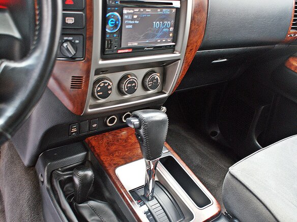 2004 Nissan Patrol V (Y61) Рестайлинг, чёрный - вид 9