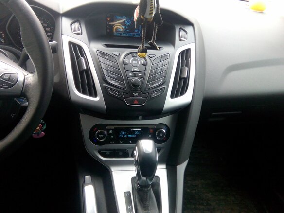 2011 Ford Focus III, красный - вид 7