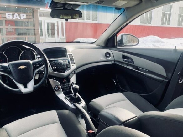 2012 Chevrolet Cruze I, серебристый, 910000 рублей - вид 9