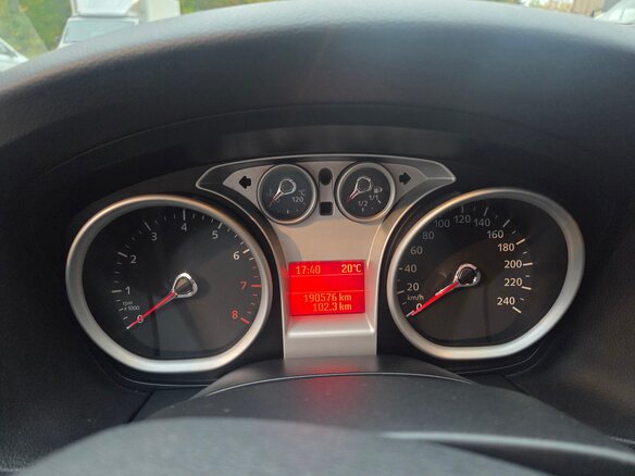 2009 Ford Focus II Рестайлинг, фиолетовый, 590000 рублей - вид 13