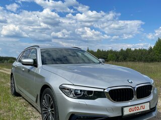 2019 BMW 5 серии 520d xDrive VII (G30/G31/G38), серебристый, 3300000 рублей, вид 5