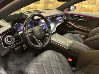 2026 Mercedes-Benz Maybach S-Класс 580 II (Z223) Рестайлинг, чёрный, 42000000 рублей, вид 5