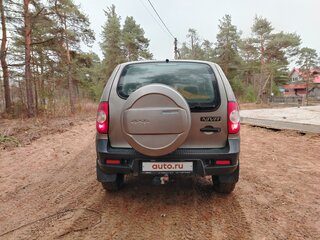 2018 Chevrolet Niva I Рестайлинг, серый, 715000 рублей, вид 4