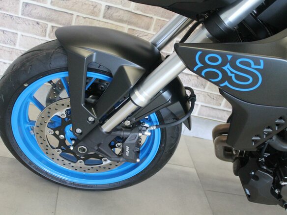 2024 Suzuki GSX-8S, чёрный, 945000 рублей - вид 11