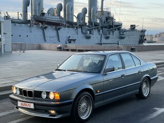 1988 BMW 5 серии 535i III (E34), серый, 7400000 рублей, вид 3