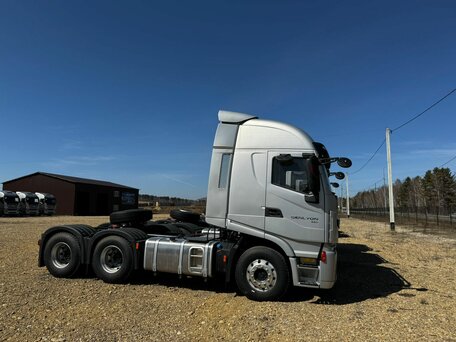 2023 IVECO-Hongyan 6x4 (CQ4256), серебристый, 9200000 рублей, вид 5