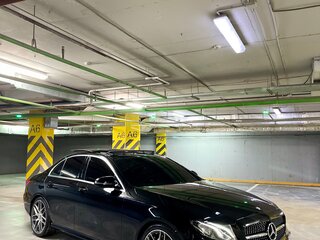 2016 Mercedes-Benz E-Класс 200 V (W213, S213, C238), чёрный, 3250000 рублей, вид 3