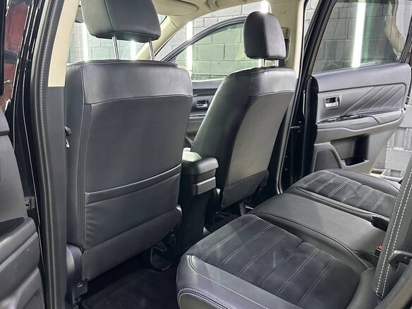 2015 Mitsubishi Outlander PHEV III Рестайлинг 2, чёрный, 2500000 рублей - вид 14