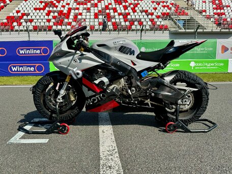 2014 BMW S 1000 RR, красный, 2099000 рублей, вид 3