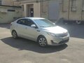 2014 Kia Rio III, серебристый, 750000 рублей - вид 1
