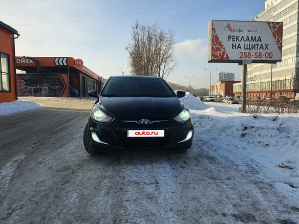 2013 Hyundai Solaris I, чёрный, 850000 рублей