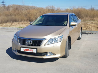2012 Toyota Camry VII (XV50), бежевый, 1890000 рублей, вид 3