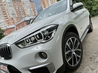 2017 BMW X1 20i xDrive II (F48), белый, 2130000 рублей, вид 4