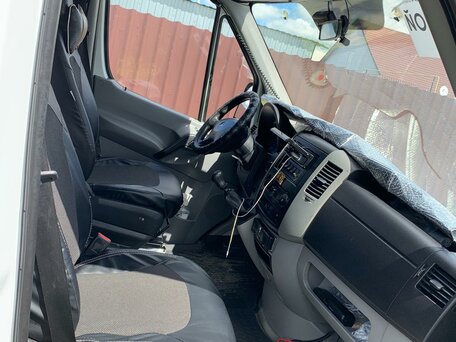 2017 Mercedes-Benz Sprinter, белый, 4800000 рублей, вид 3