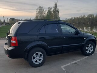 2007 Kia Sorento I Рестайлинг, чёрный, 900000 рублей, вид 2